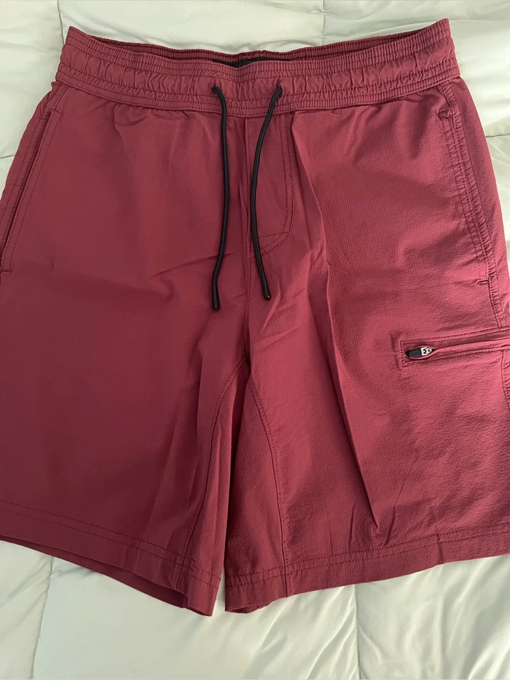 Men's Casual Drawstring Shorts in maroon - Picture 1 of 6
